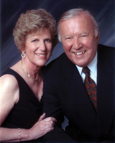 portrait of Carole and Ray '56 '01H Neag