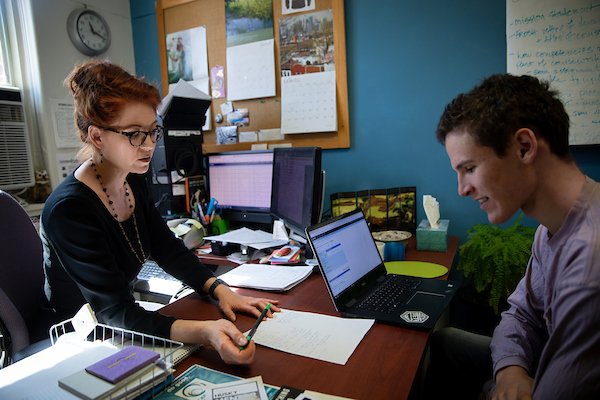 Heather Parker (left), an academic advisor for the UConn History Department, meets with freshman Gregory Clark in her office Tuesday, March 26, 2019 in Storrs. (G.J. McCarthy / UConn Foundation)